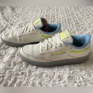 Rare Reebok Sneakers Sz 9.5 (W)/8 (M)